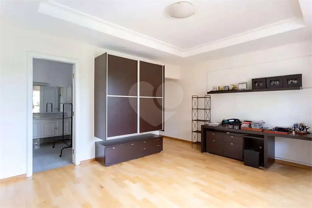 Casa à venda com 4 suítes em Jardim Leonor, São Paulo, SP