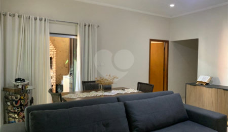 Casa à venda com 1 quarto em Parque Das Mangueiras, Três Lagoas, MS