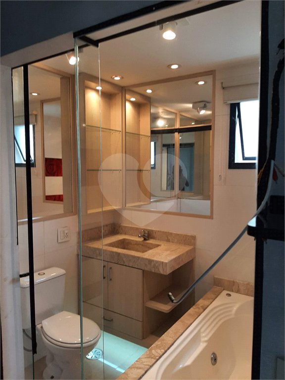 Apartamento para alugar com 2 quartos, sendo 1 suíte, em Vila Olímpia, São Paulo, SP
