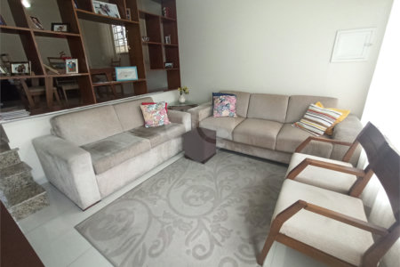 Casa à venda com 3 quartos, sendo 2 suítes, em Parada Inglesa, São Paulo, SP