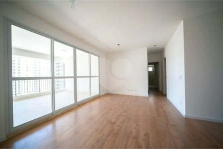 Apartamento à venda com 3 suítes em Vila Andrade, São Paulo, SP