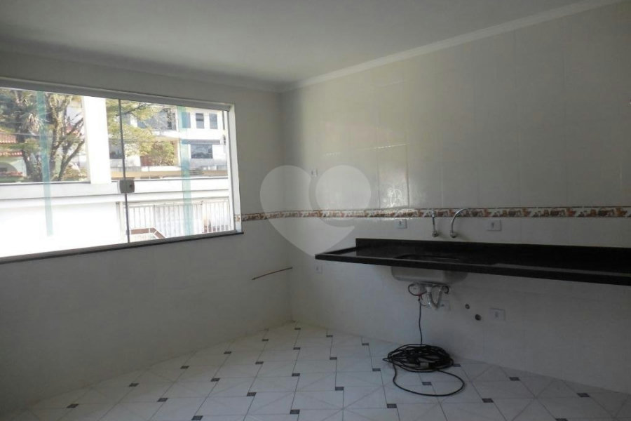 Casa Térrea à venda com 3 suítes em Horto, São Paulo, SP