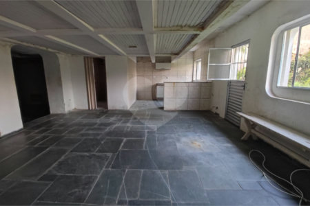 Casa Térrea à venda com 5 quartos, sendo 2 suítes, em Chácara Monte Alegre, São Paulo, SP