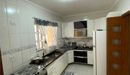 Casa à venda com 3 quartos, sendo 1 suíte,  no condomínio Jardim Europa, Mogi das Cruzes - SP