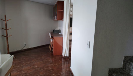 Apartamento à venda com 4 quartos, sendo 2 suítes,  em Alto de Pinheiros, São Paulo, SP