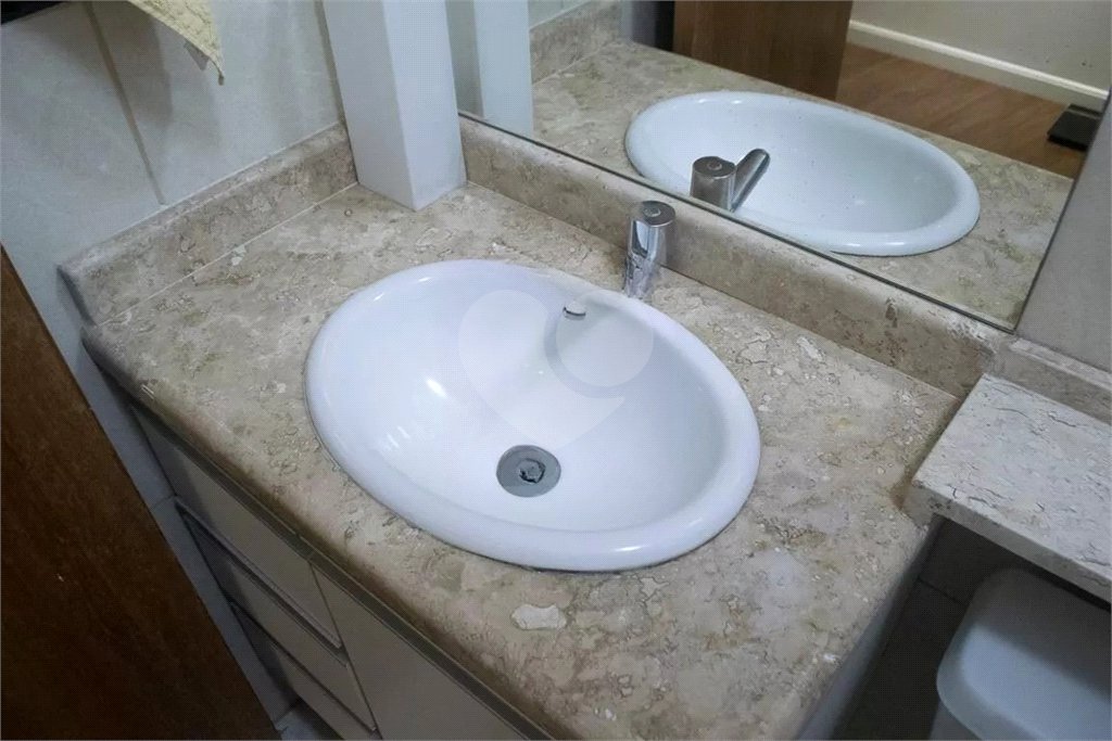 Casa à venda com 3 suítes em Chora Menino, São Paulo, SP