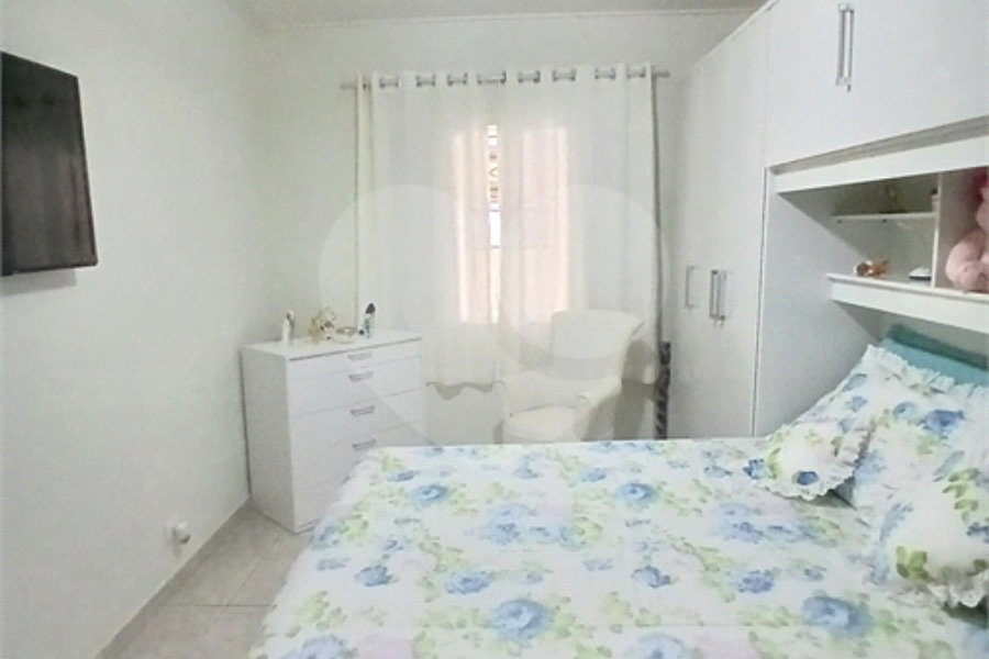 Casa à venda com 3 quartos, sendo 1 suíte, em Campo Limpo, São Paulo, SP