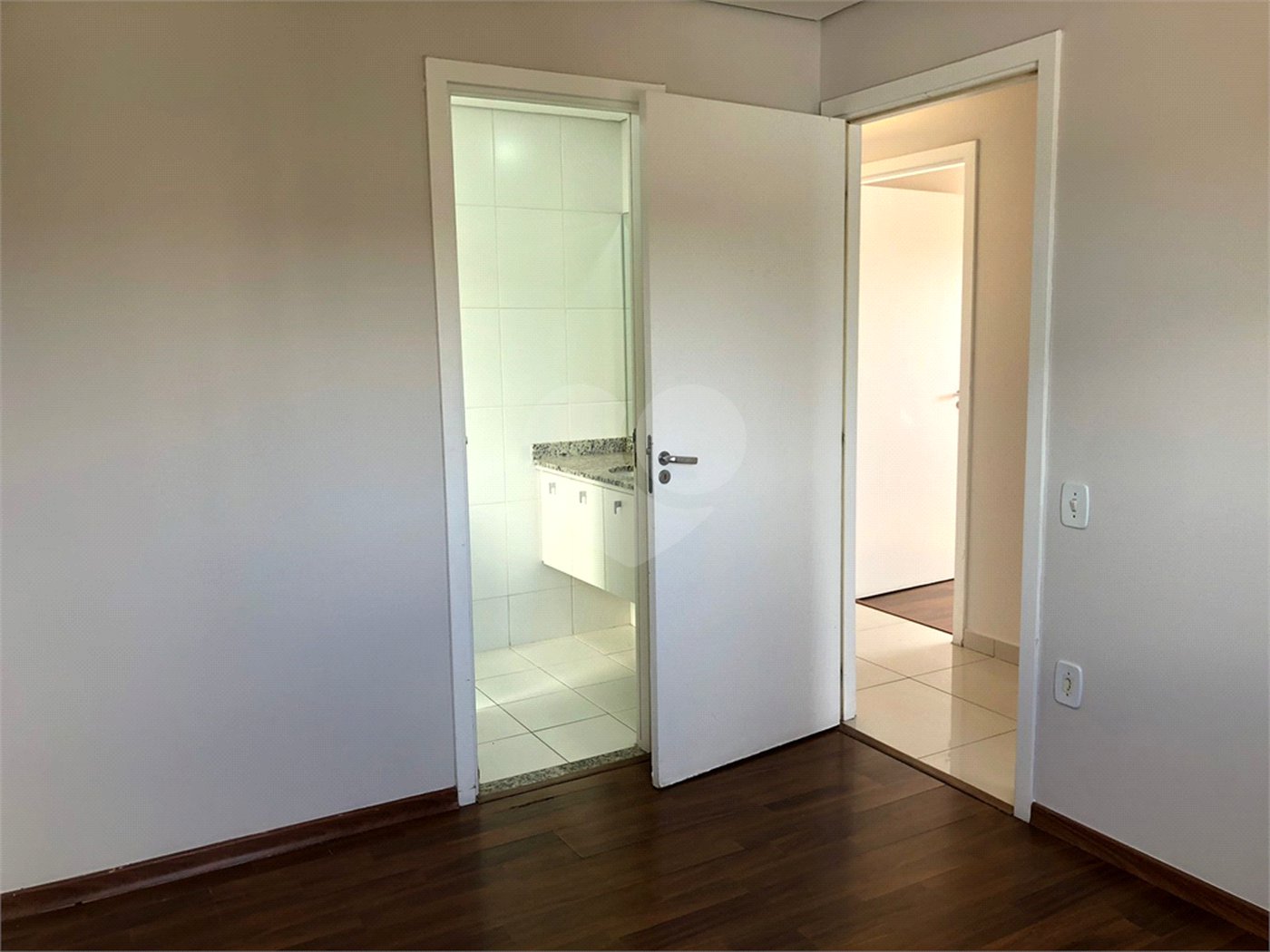 Apartamento à venda com 4 quartos, sendo 2 suítes,  em Jardim Armênia, Mogi das Cruzes, SP