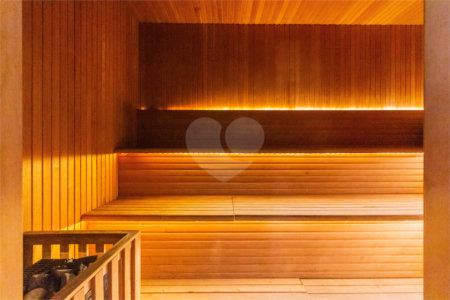 Apartamento à venda com 4 quartos, sendo 3 suítes, em Vila Gumercindo, São Paulo, SP
