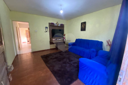 Casa à venda com 3 quartos em Vila Áurea, Ponta Porã, MS