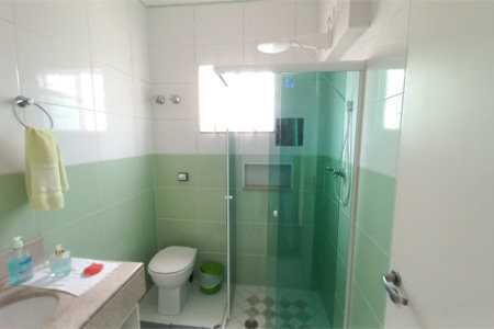 Sobrado à venda com 3 quartos, sendo 1 suíte,  em Vila Gomes, São Paulo, SP