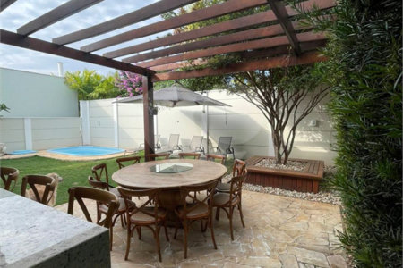 Casa à venda com 3 suítes no condomínio Villagio Di Verona, Vinhedo - SP