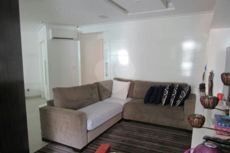Apartamento à venda com 3 suítes em Real Parque, São Paulo, SP
