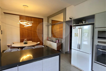 Casa à venda com 4 suítes no condomínio Residencial Jardim Primavera, Louveira - SP