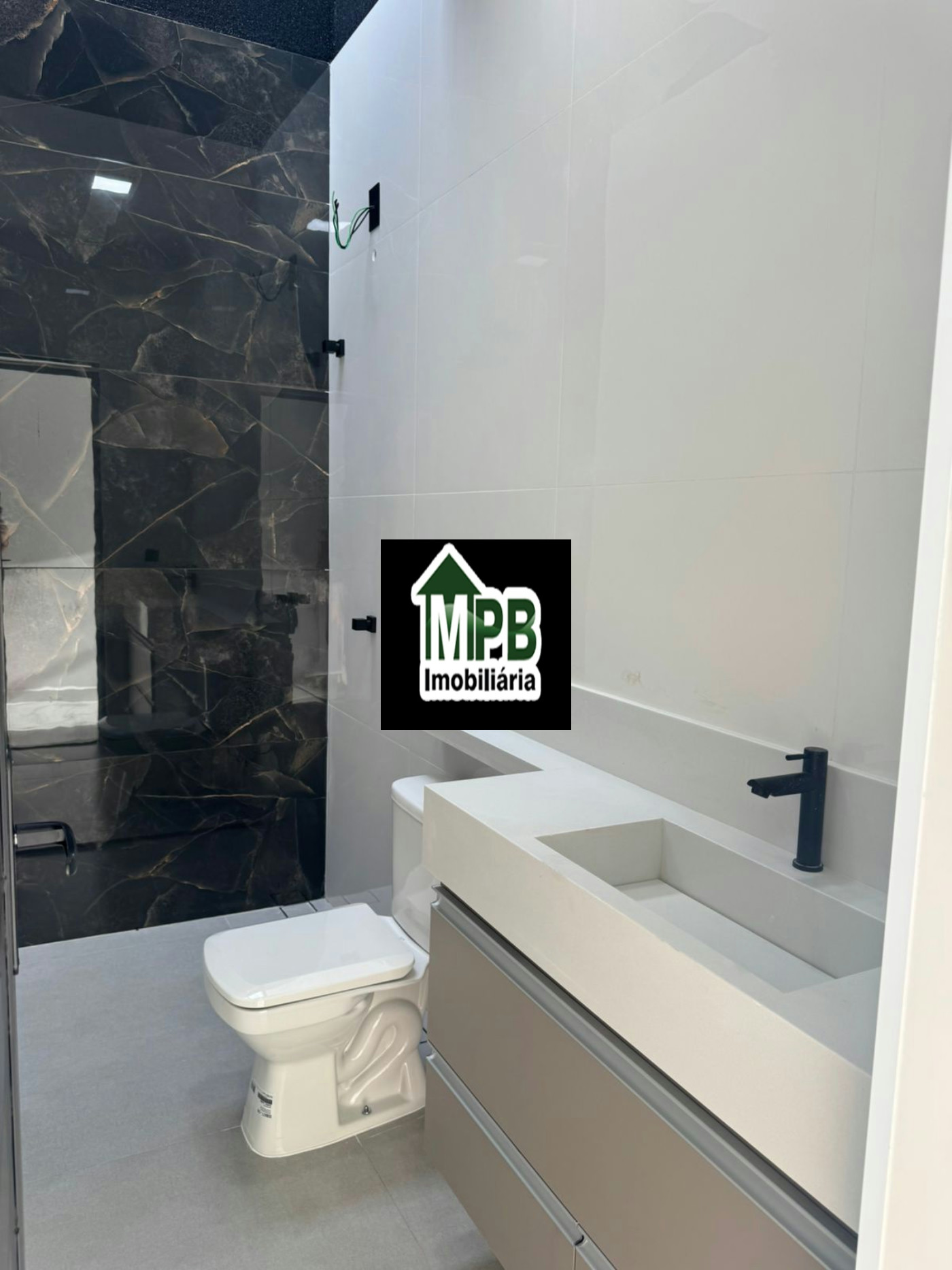 Casa à venda com 3 quartos, sendo 1 suíte, no condomínio Jardim Residencial Villagio Ipanema I, Sorocaba - SP