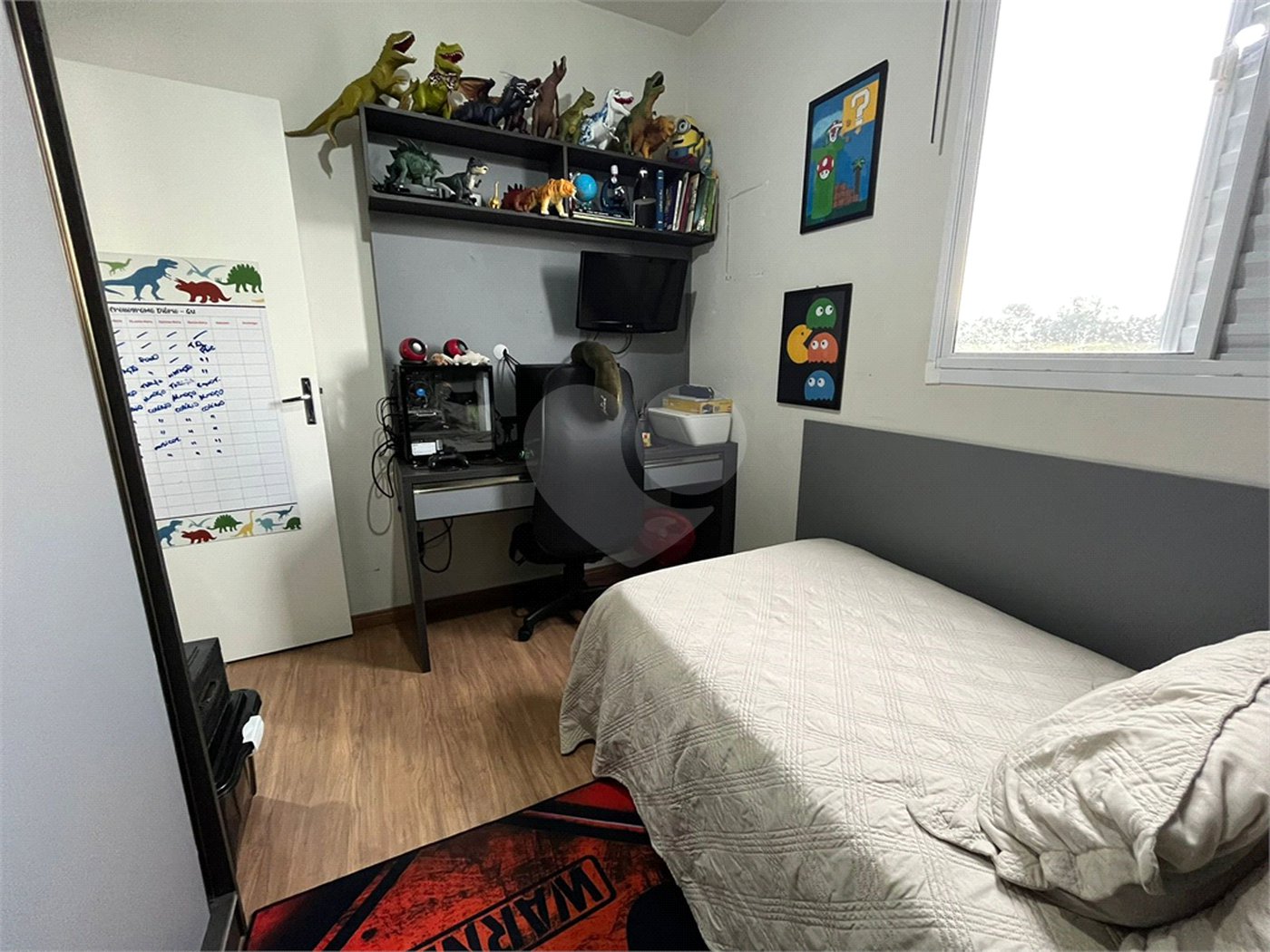 Casa à venda com 2 quartos, sendo 1 suíte, no condomínio Residencial Jasmin, Itapetininga - SP