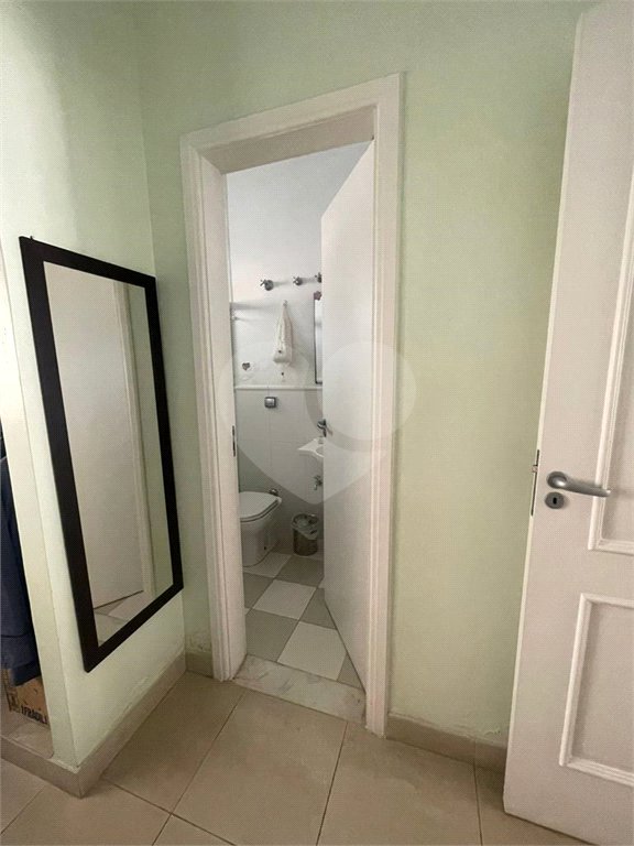Casa à venda com 5 quartos, sendo 4 suítes,  em Vila Oliveira, Mogi das Cruzes, SP