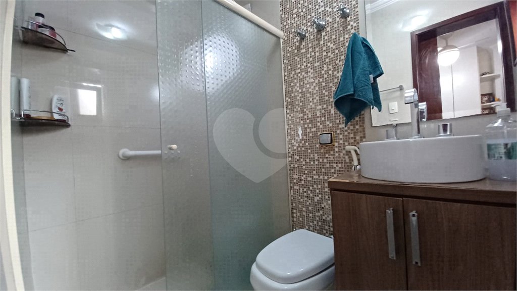 Casa à venda com 3 quartos, sendo 1 suíte, no condomínio Residencial Morada do Horto, São Paulo - SP