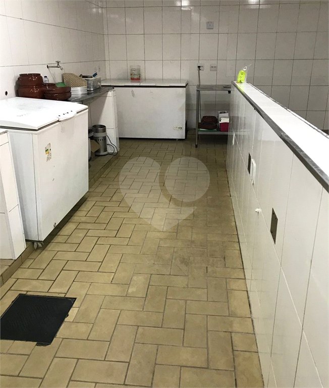 Sobrado à venda com 12 quartos em Freguesia do Ó, São Paulo, SP