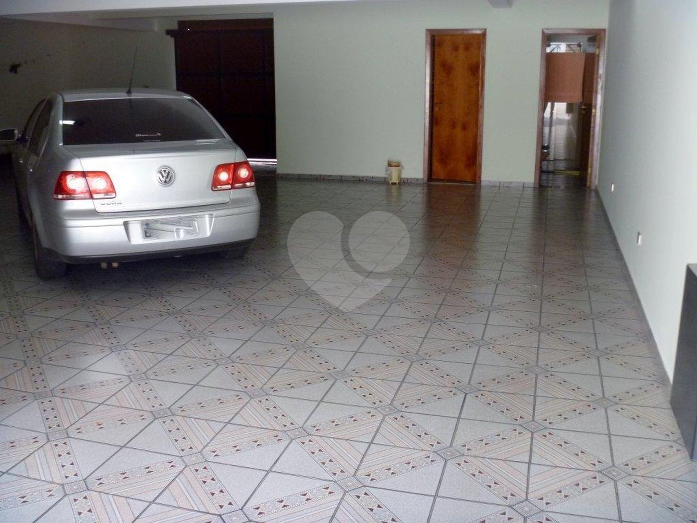 Sobrado à venda com 4 suítes em Tremembé, São Paulo, SP