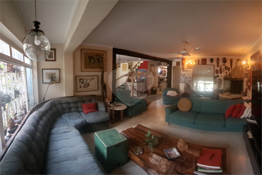 Casa de Vila à venda com 4 quartos, sendo 1 suíte, em Vila Olímpia, São Paulo, SP