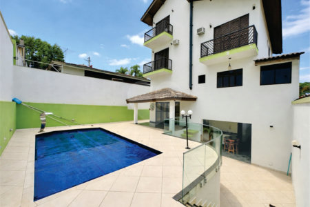 Casa à venda com 4 suítes no condomínio San Diego Park, Cotia - SP