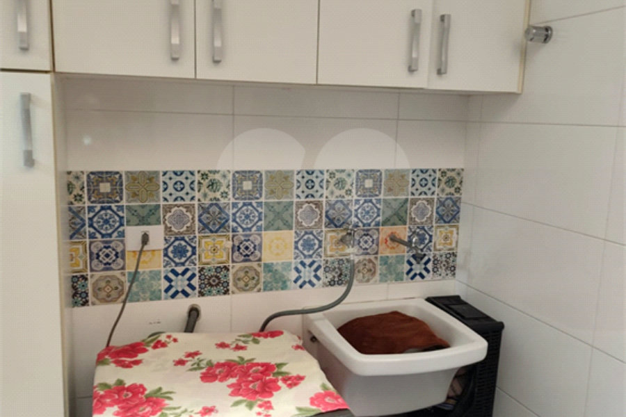 Casa à venda com 2 suítes no condomínio Simão Machado, São Paulo - SP