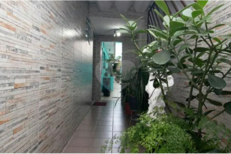 Casa Térrea à venda com 4 quartos, sendo 1 suíte,  em Vila Mazzei, São Paulo, SP