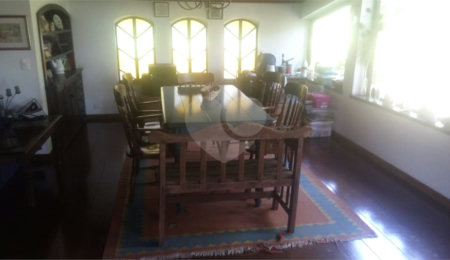 Sobrado à venda com 5 quartos, sendo 1 suíte,  em Roseira, Mairiporã, SP