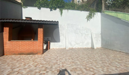 Sobrado à venda com 3 quartos, sendo 1 suíte, em Tremembé, São Paulo, SP