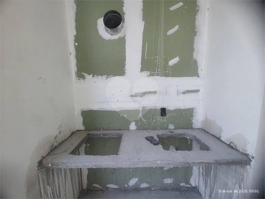 Apartamento 2 dormitórios (1 suíte) com vaga garagem, excelente localização, programa MCMV