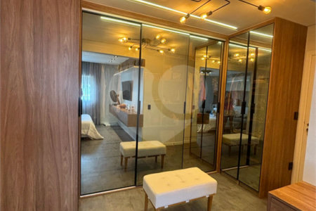 Apartamento à venda com 3 quartos, sendo 1 suíte, em Vila Paulicéia, São Paulo, SP