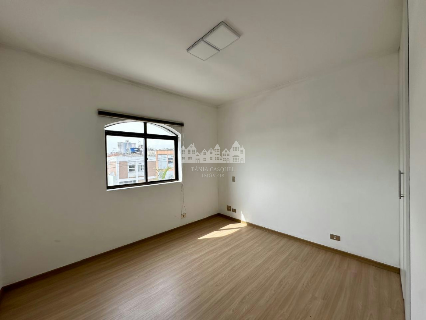 Apartamento à venda ou para alugar com 4 quartos, sendo 3 suítes, no Centro, Atibaia, SP