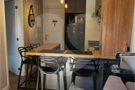 Apartamento à venda ou para alugar com 1 suíte em República, São Paulo, SP