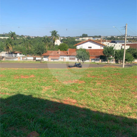 Terreno à venda em Jardim São Camilo, Araraquara, SP