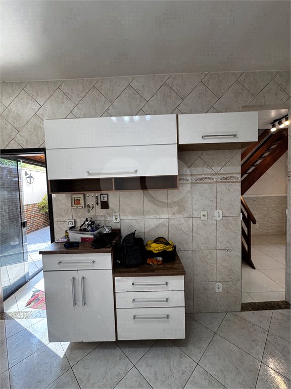 Casa à venda com 3 quartos, sendo 1 suíte, no condomínio Village da Posse, Rio de Janeiro - RJ