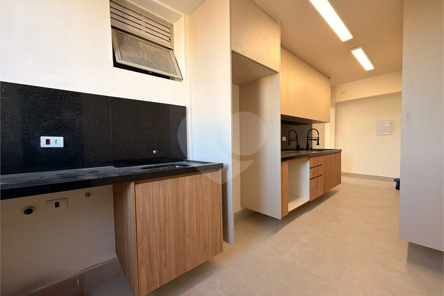Apartamento à venda com 3 quartos, sendo 1 suíte,  em Tremembé, São Paulo, SP