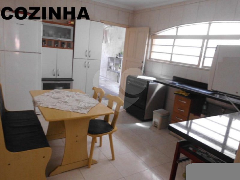 Sobrado à venda com 3 quartos, sendo 1 suíte, em Tremembé, São Paulo, SP