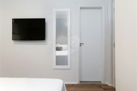 Apartamento à venda com 4 quartos, sendo 1 suíte, em Pinheiros, São Paulo, SP