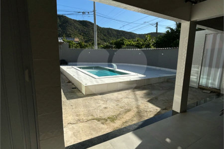 Casa à venda com 4 quartos, sendo 3 suítes,  em Tucuns, Armação dos Búzios, RJ