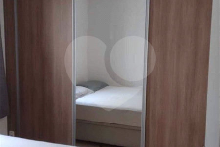 Apartamento no Condomínio Mont Royal.