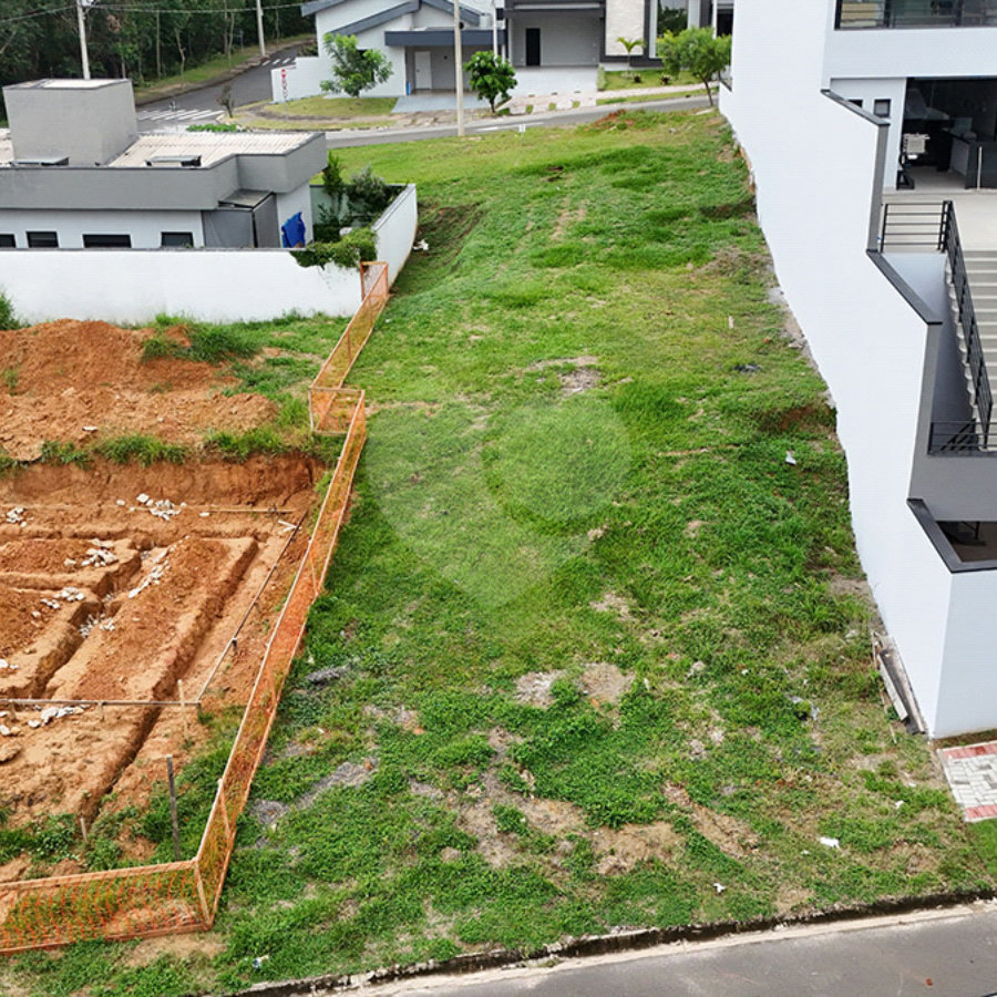 Terreno à venda no condomínio Cond Laguna, Indaiatuba - SP