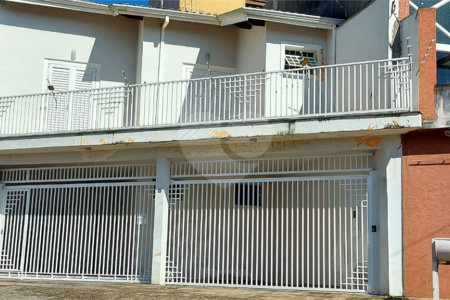 Sobrado à venda com 4 quartos, sendo 2 suítes, em Jardim Paulista, Atibaia, SP