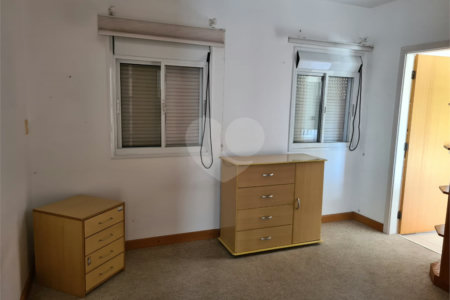 Casa à venda com 6 quartos, sendo 4 suítes, no condomínio Jardim Paulista I, Vinhedo - SP