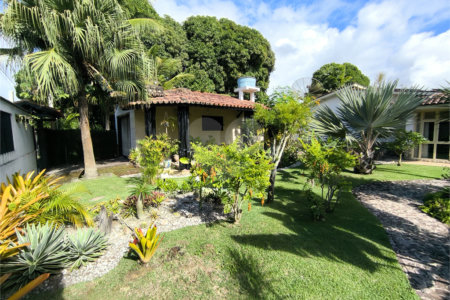Casa à venda com 4 quartos, sendo 2 suítes, no Centro, Santa Cruz Cabrália, BA