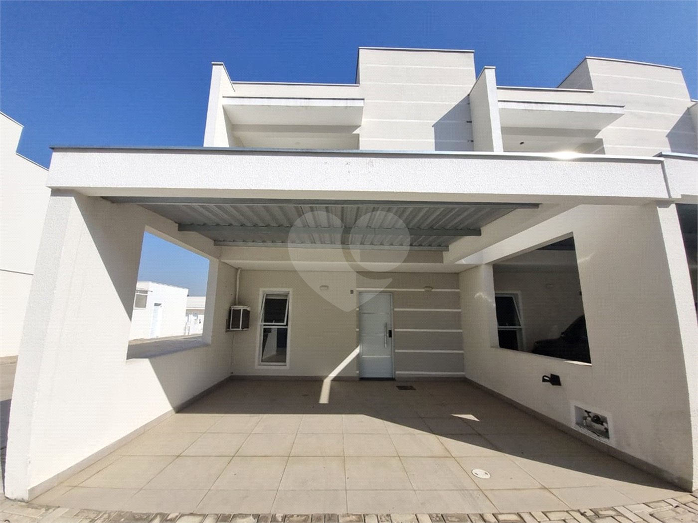 Casa à venda com 3 quartos, sendo 1 suíte, no condomínio Residencial Américo Figueiredo, Sorocaba - SP