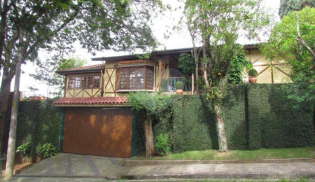 Casa Térrea à venda com 3 quartos, sendo 1 suíte,  em Horto Florestal, São Paulo, SP