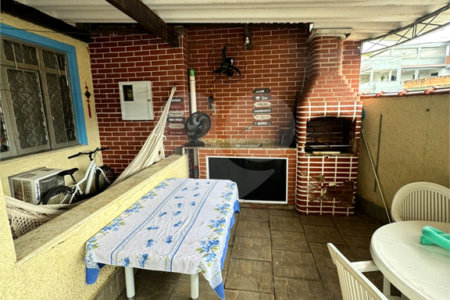 Casa à venda com 3 quartos em Santíssimo, Rio de Janeiro, RJ