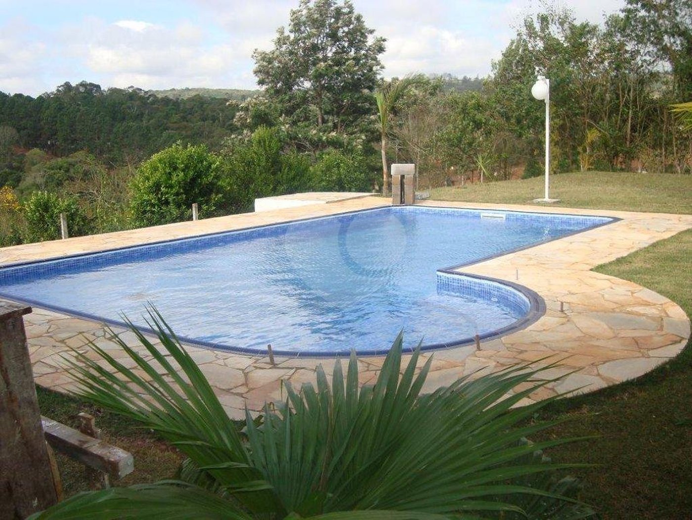 Casa à venda com 4 quartos, sendo 3 suítes, em Recreio Campo Verde, Ibiúna, SP