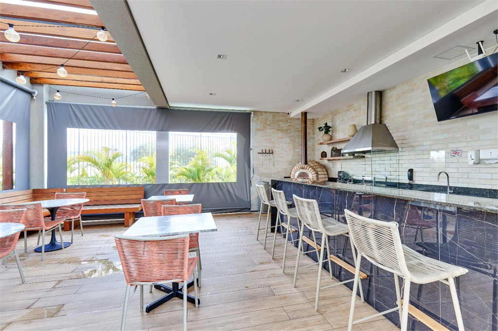 Apartamento à venda com 3 quartos, sendo 2 suítes, em Santo Amaro, São Paulo, SP